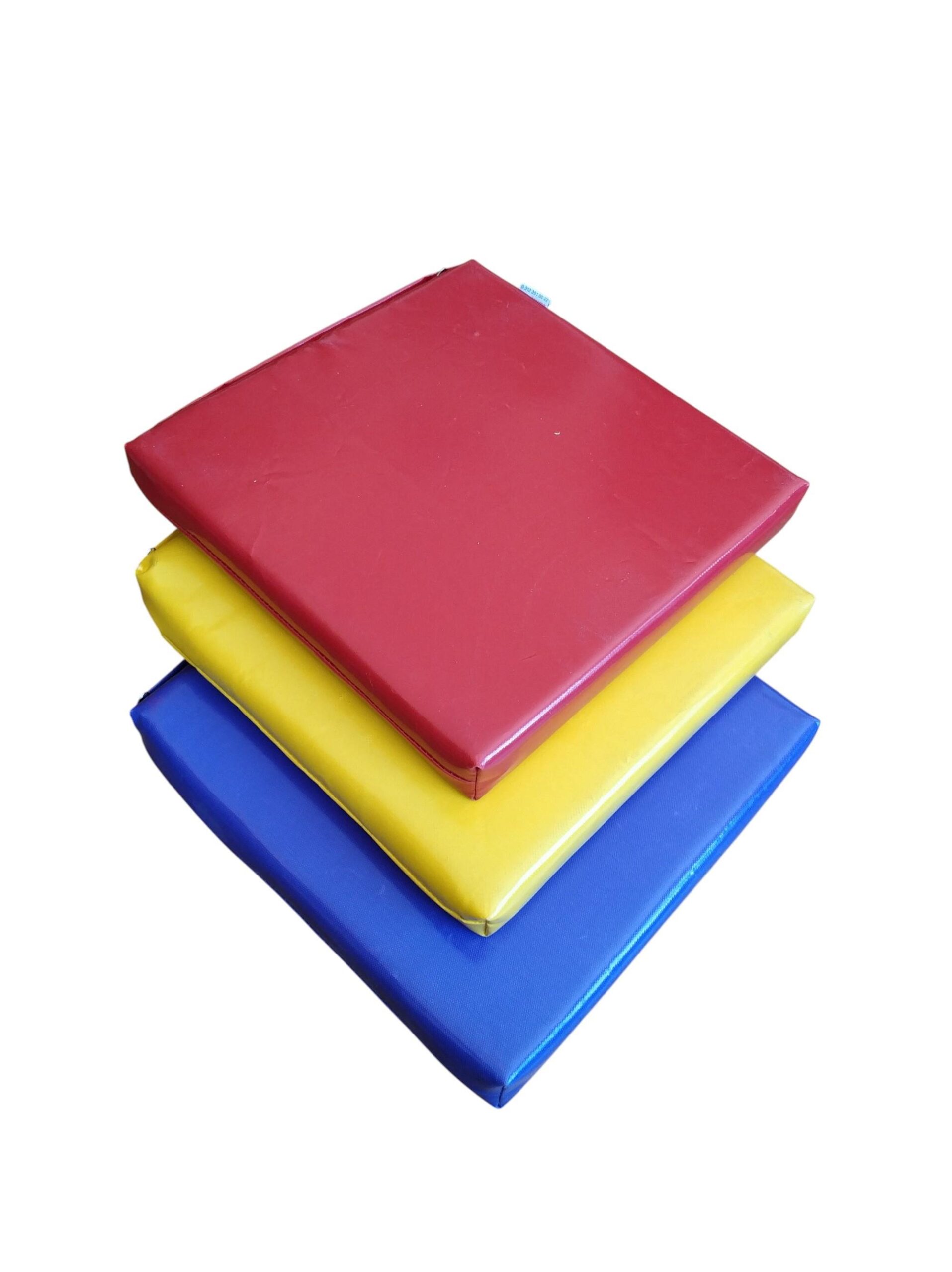 pvc-branda-kalpli-kres-minderi-40x40x5-1a8a- PVC Canvas Heart Nursery Cushion 40x40x5 cm. - Image 1